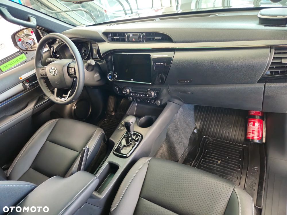 Toyota Hilux 2.8 D-4D Double Cab Invincible 4x4 - 16