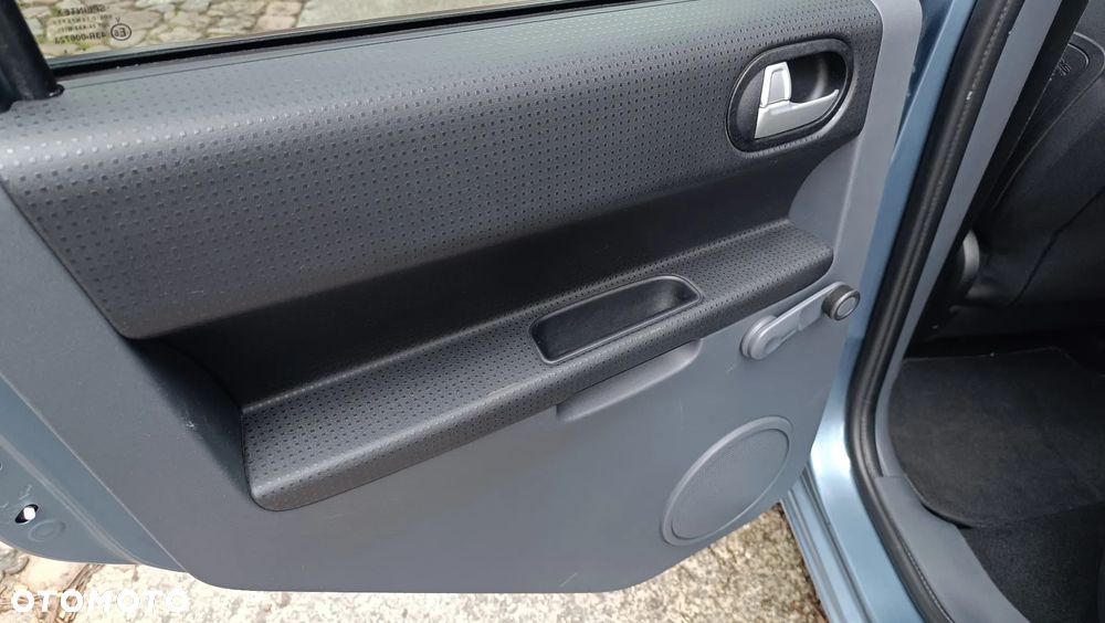 Mitsubishi Colt 1.3 ClearTec In Motion Plus - 32