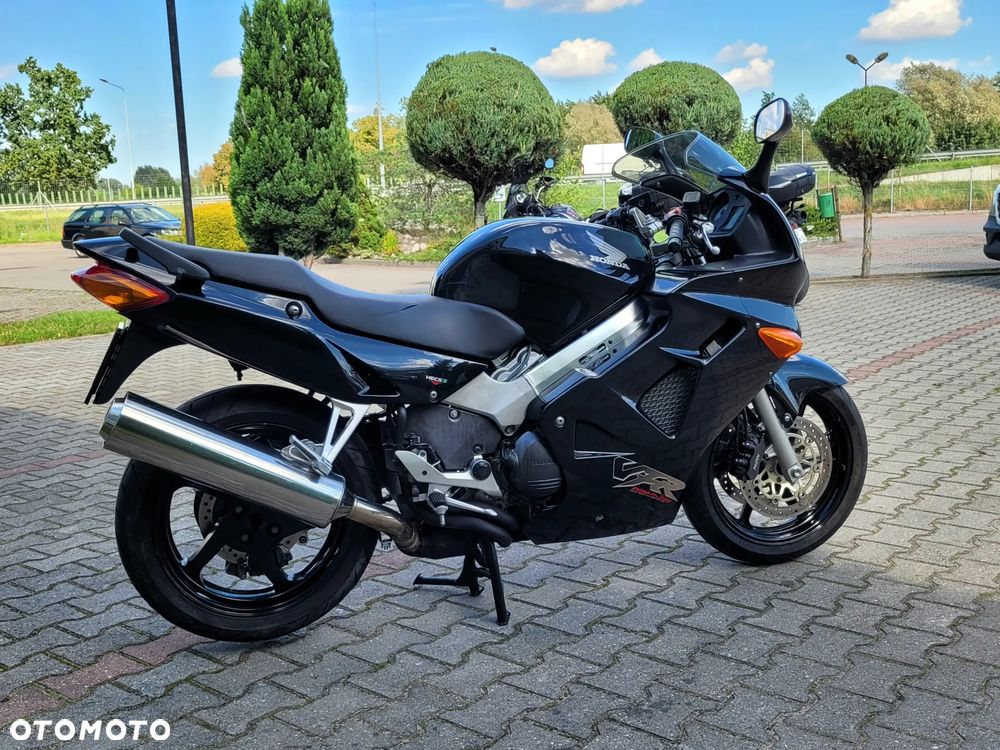 Honda VFR - 5