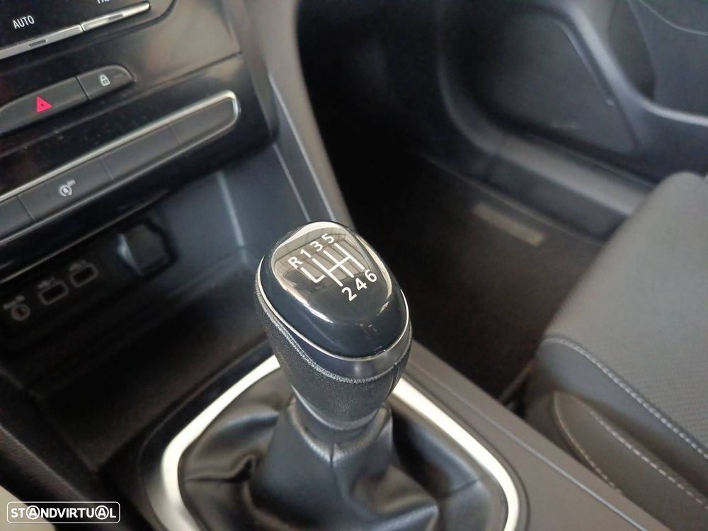 Renault Mégane 1.5 Blue dCi Equilibre - 19