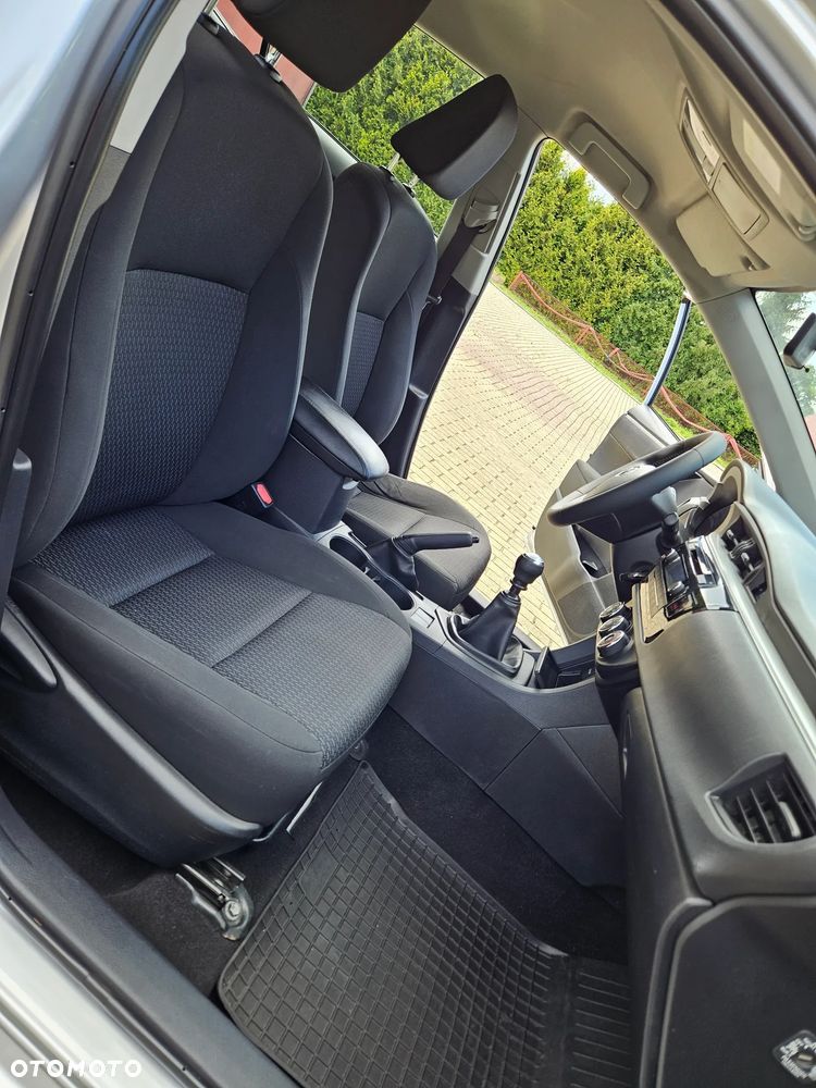 Toyota Corolla 1.4 D-4D Active EU6 - 31