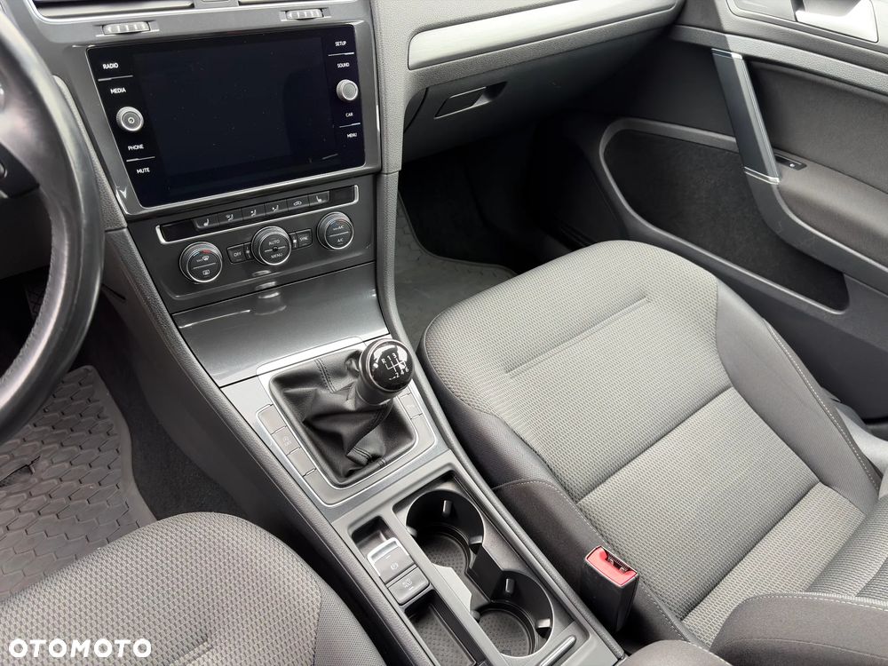 Volkswagen Golf 2.0 TDI BMT Comfortline - 3