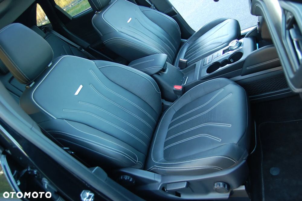 Ford Kuga - 7