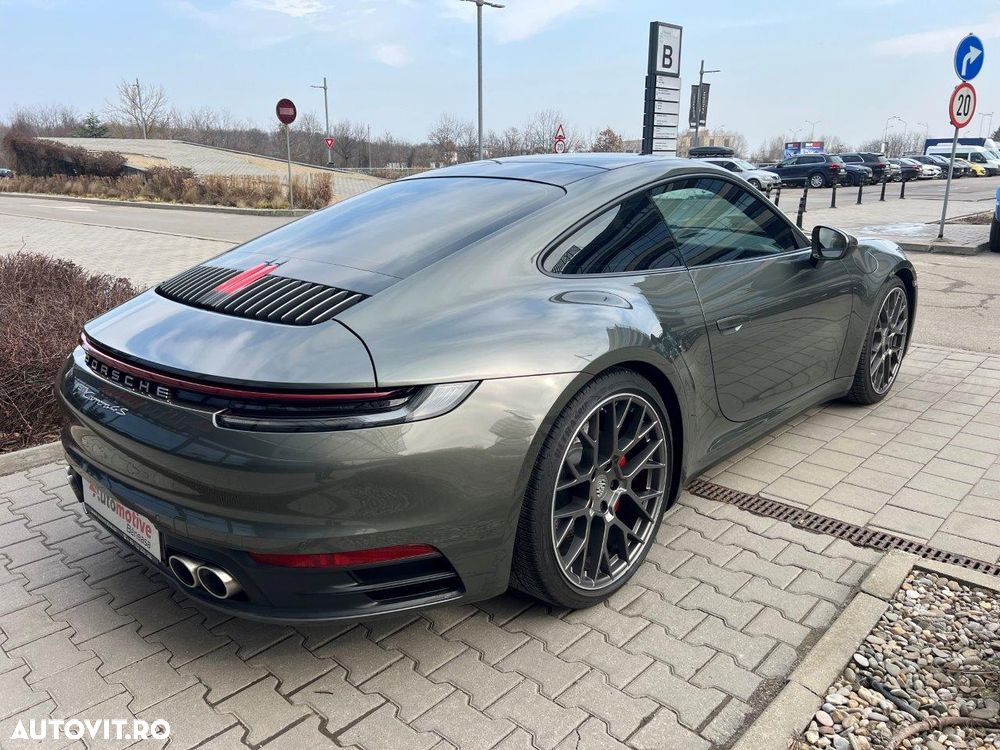 Porsche 911 Carrera 4S PDK - 8