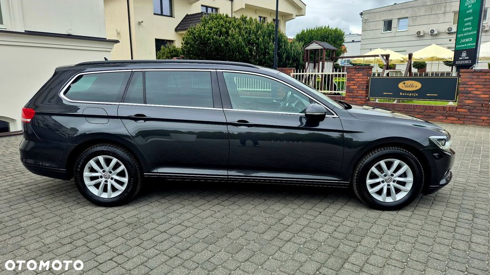 Volkswagen Passat 2.0 TDI (BlueMotion Technology) DSG Highline - 4