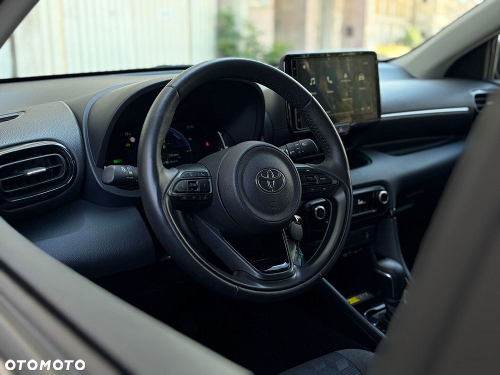Toyota Yaris Hybrid 1.5 Style - 24