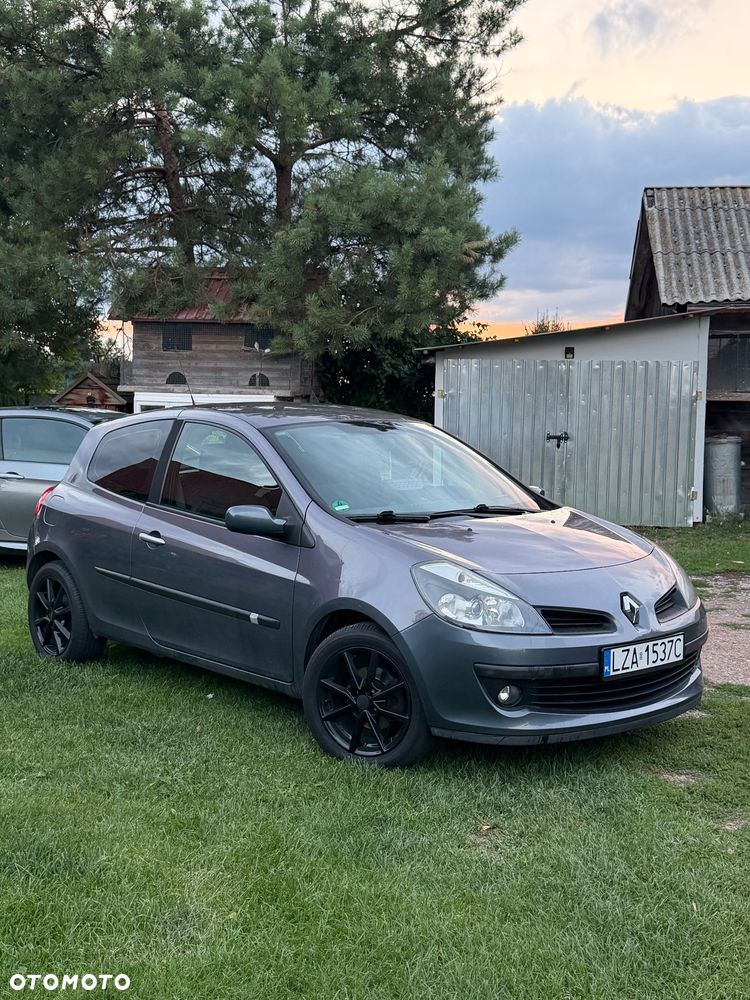 Renault Clio - 2