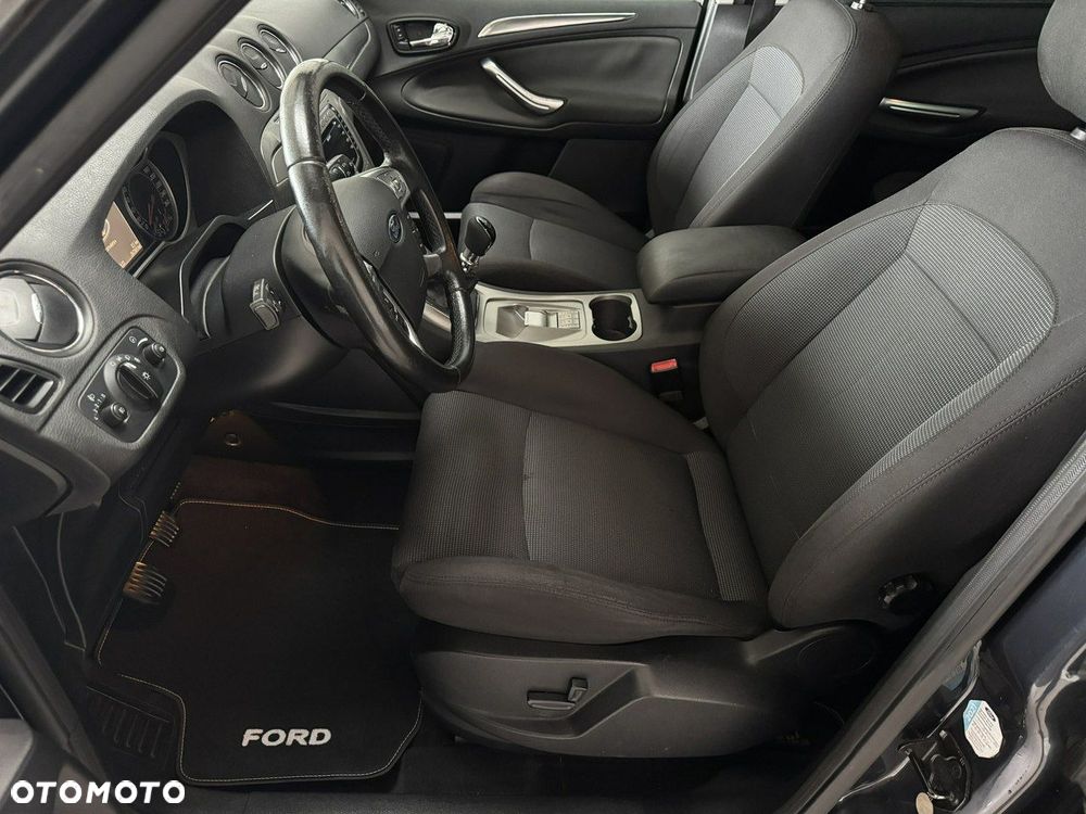 Ford S-Max 2.0 TDCi DPF Titanium - 18