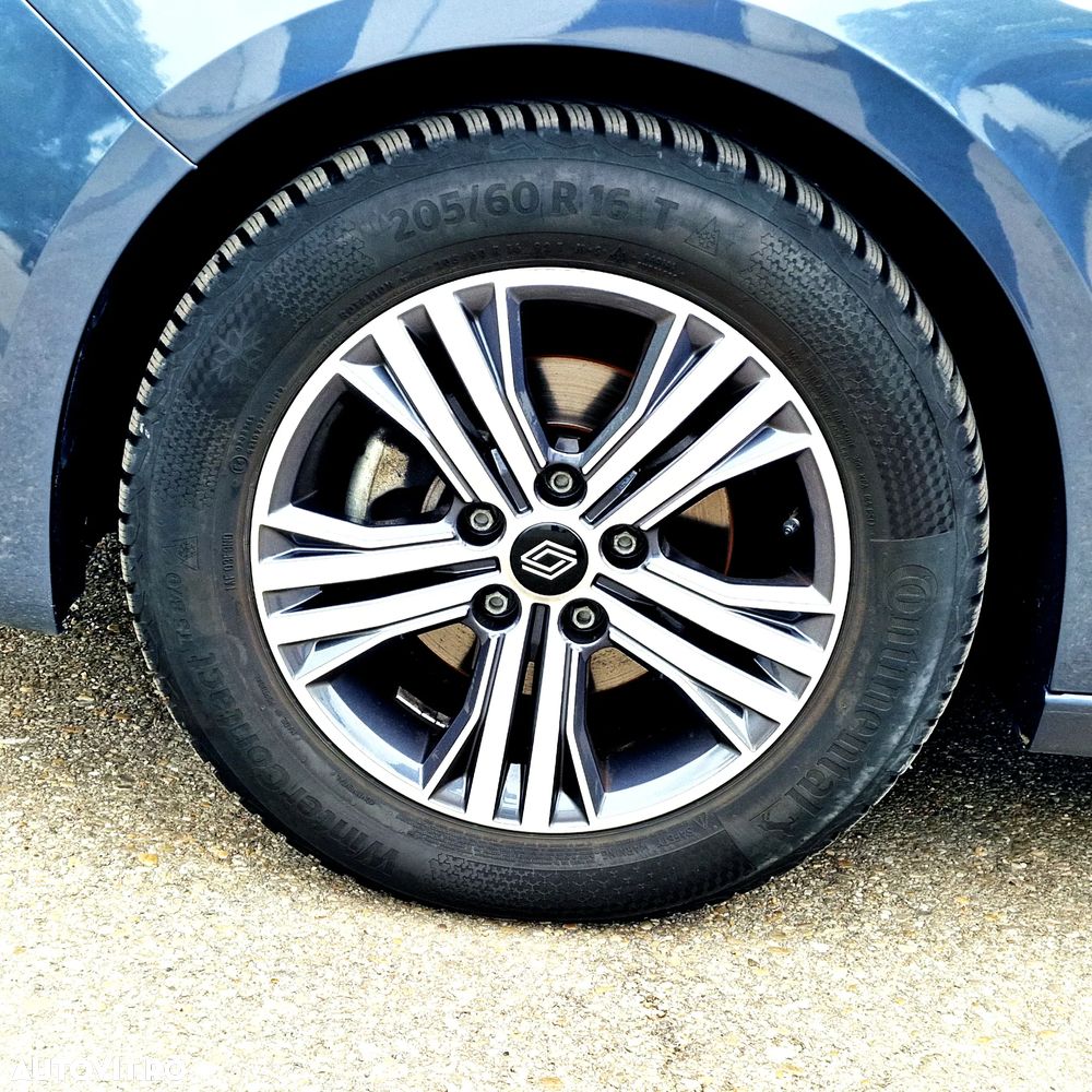 Renault Megane TCe 140 GPF Techno - 4