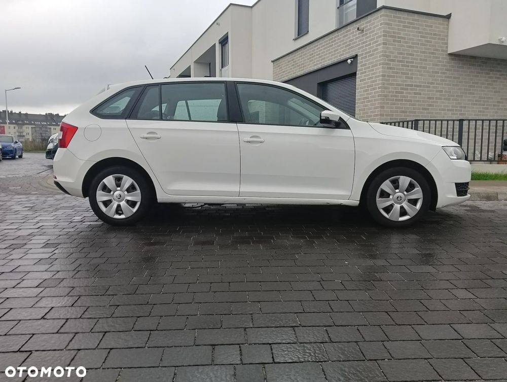 Skoda RAPID 1.2 TSI Ambition - 4