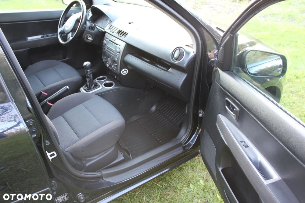 Mazda 2 - 8