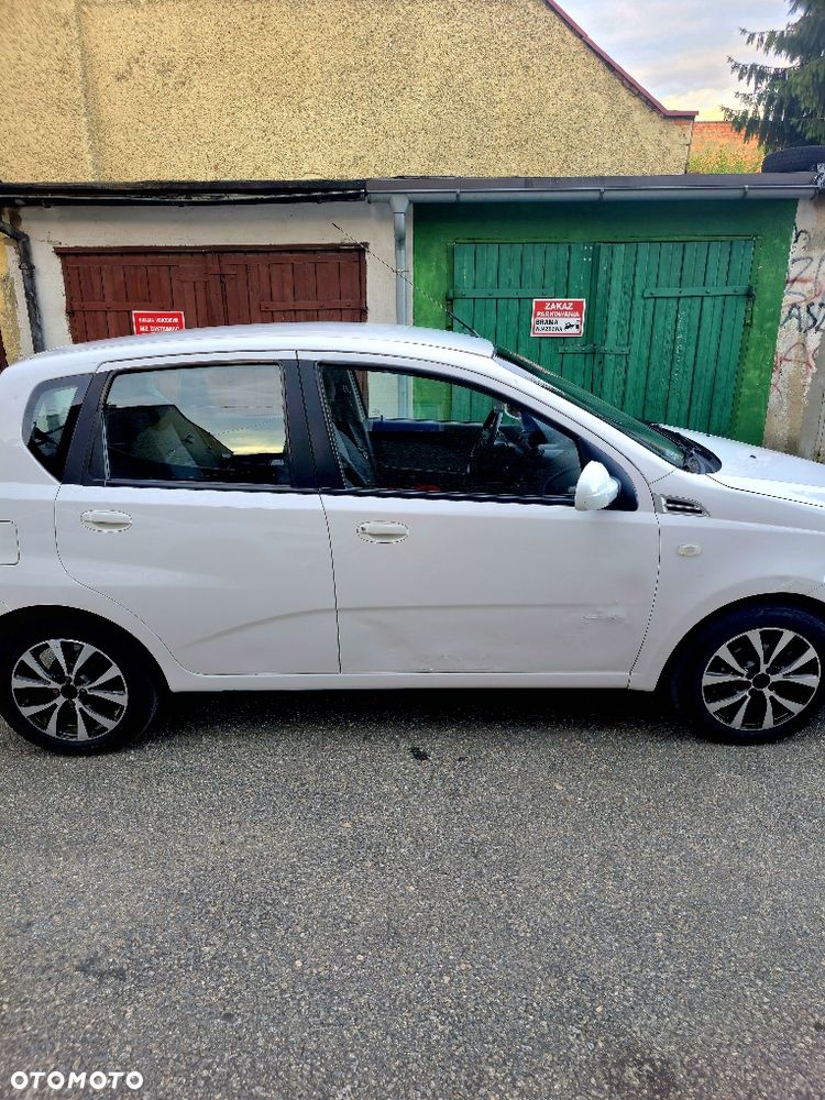 Chevrolet Aveo - 7