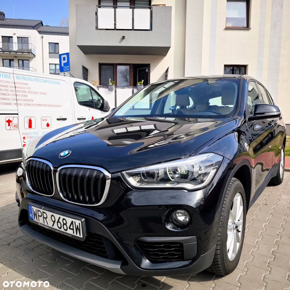 BMW X1 sDrive18d Sport Line - 4