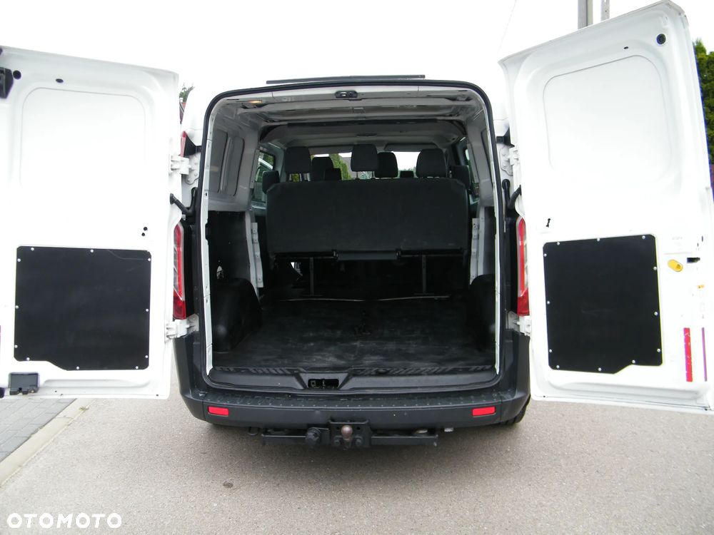 Ford Transit Custom - 8