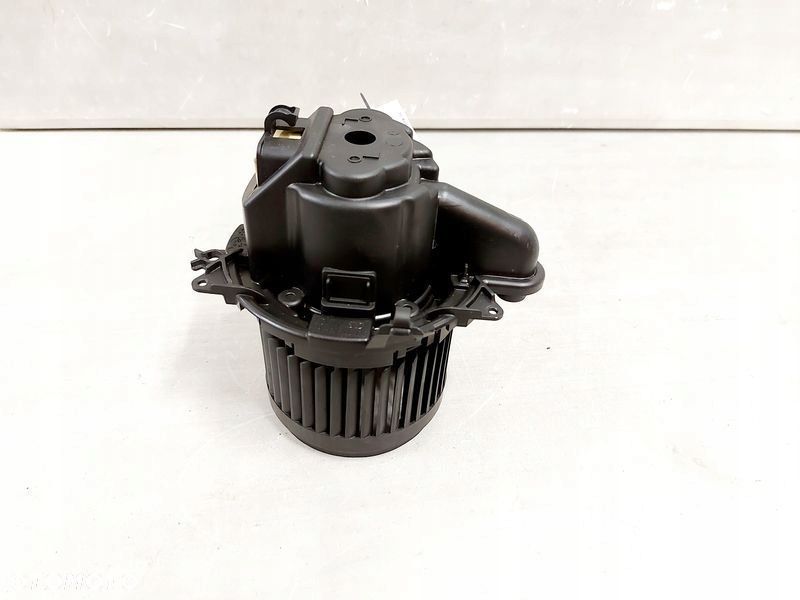 renault captur 1 i dmuchawa wentylator nawiewu nagrzewnicy 5r5833500 - 5
