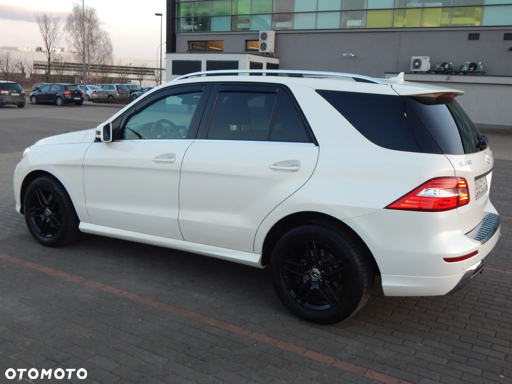 Mercedes-Benz ML 350 BlueTEC 4MATIC 7G-TRONIC - 7