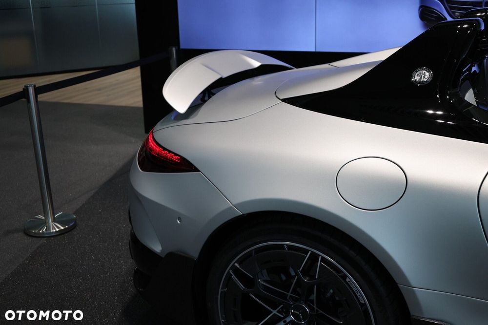 Mercedes-Benz AMG GT - 16