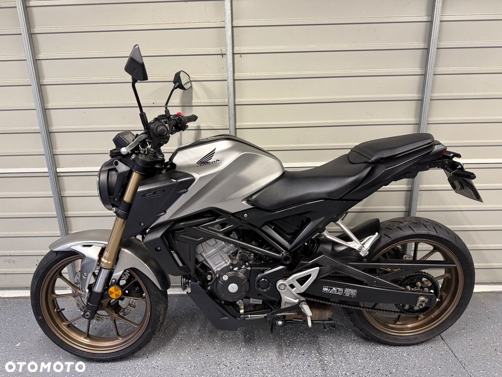 Honda CB - 10