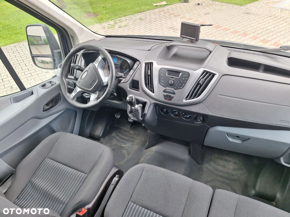 Ford Transit - 6