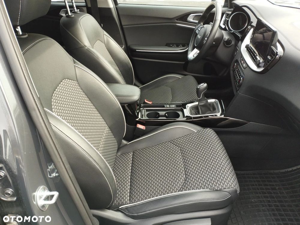 Kia Ceed 1.5 T-GDI Tribute - 22