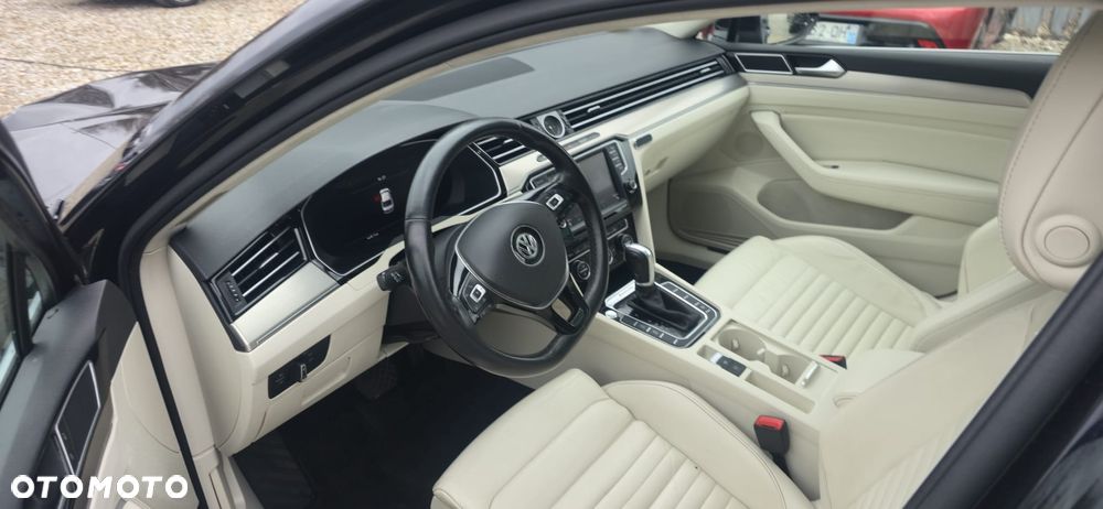 Volkswagen Passat 2.0 TDI BMT Comfortline DSG - 19