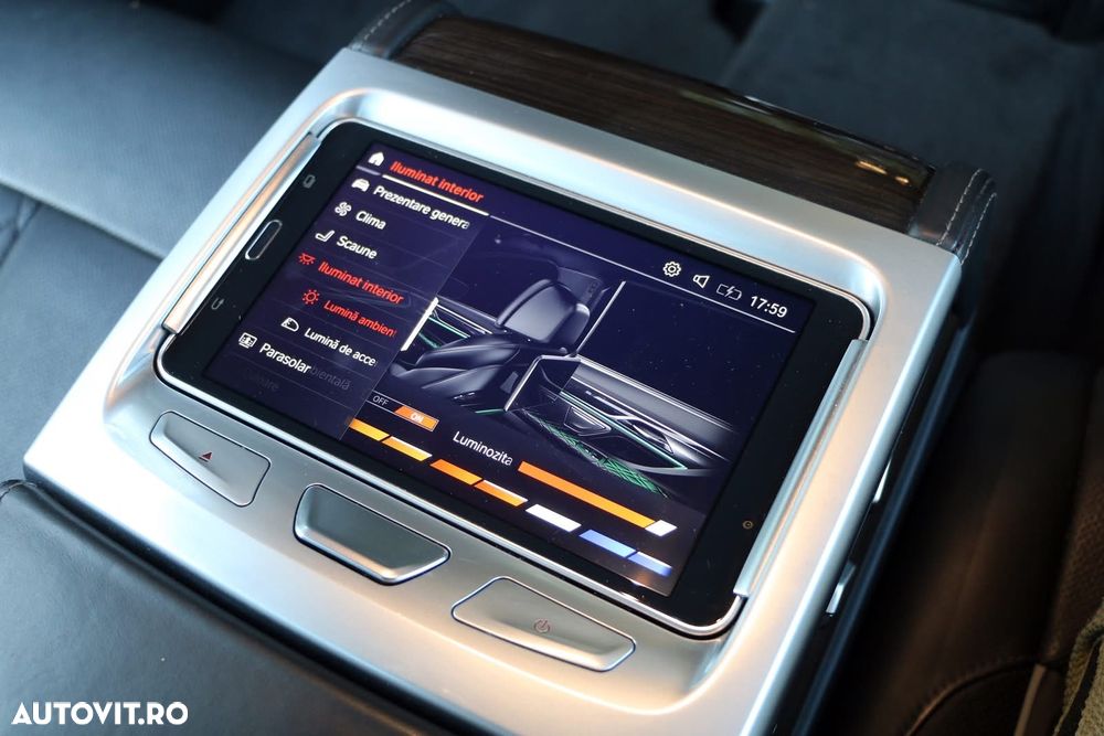 BMW Seria 7 740Ld xDrive - 13