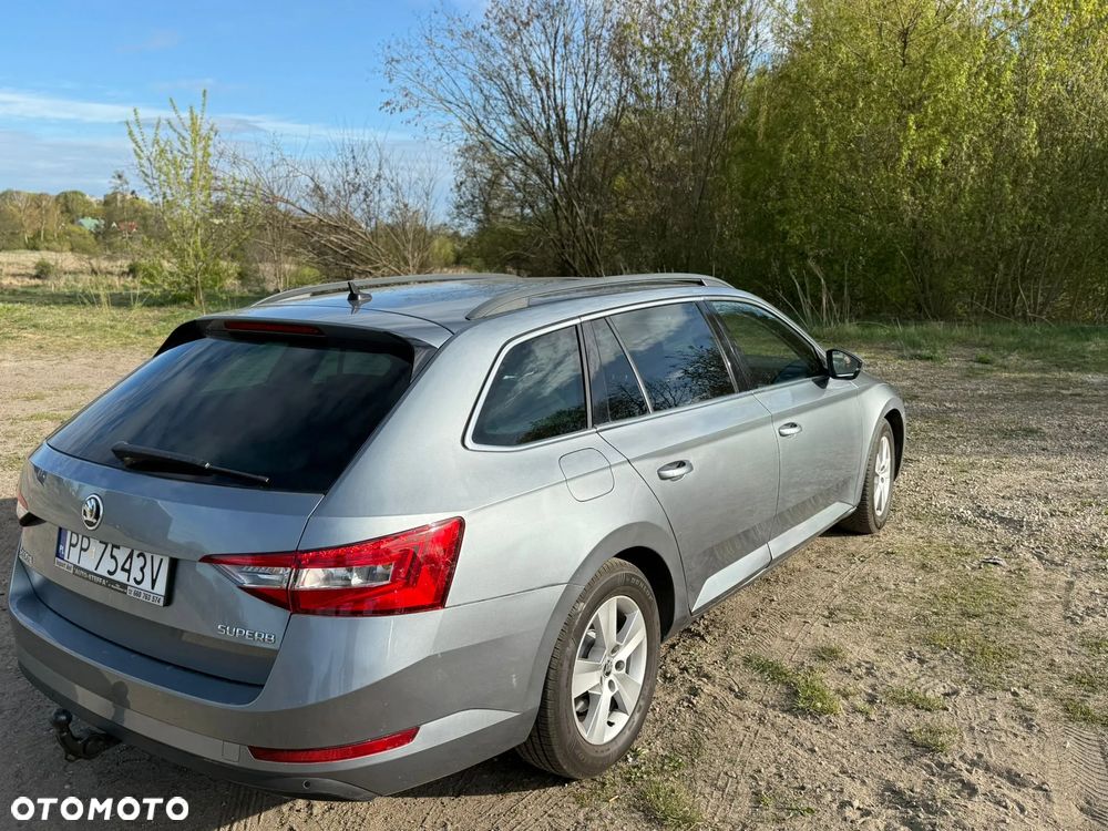 Skoda Superb 1.6 TDI Style - 19