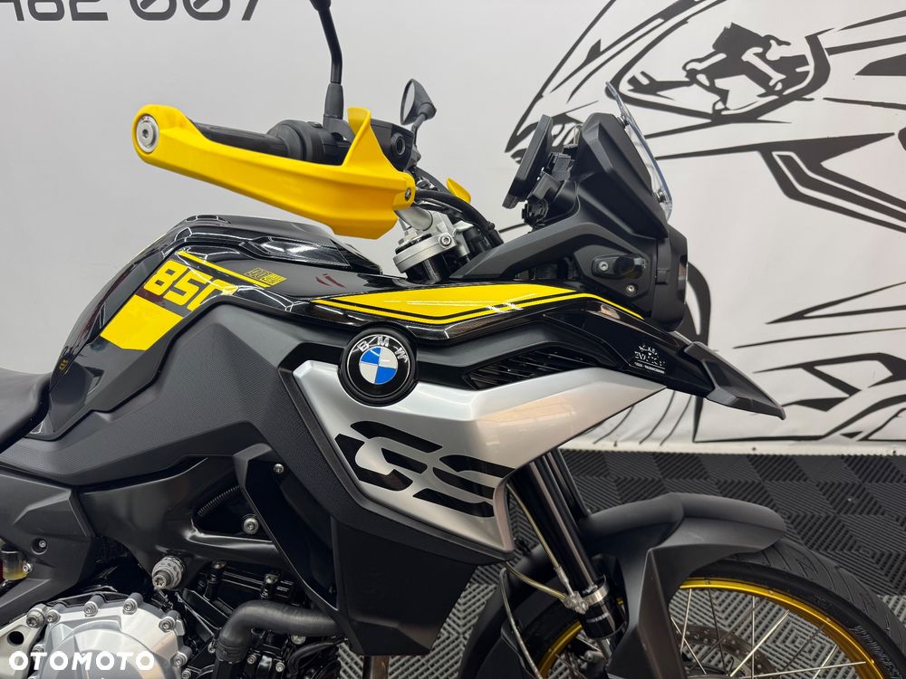 BMW F - 23