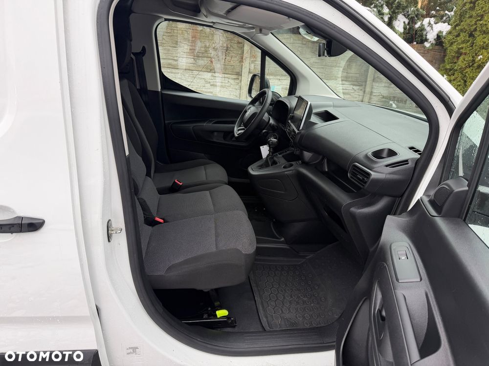 Citroën Berlingo XL Maxi 2022r L2 1.5 Diesel 130PS - 20