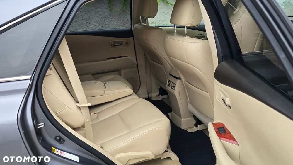 Lexus RX - 15