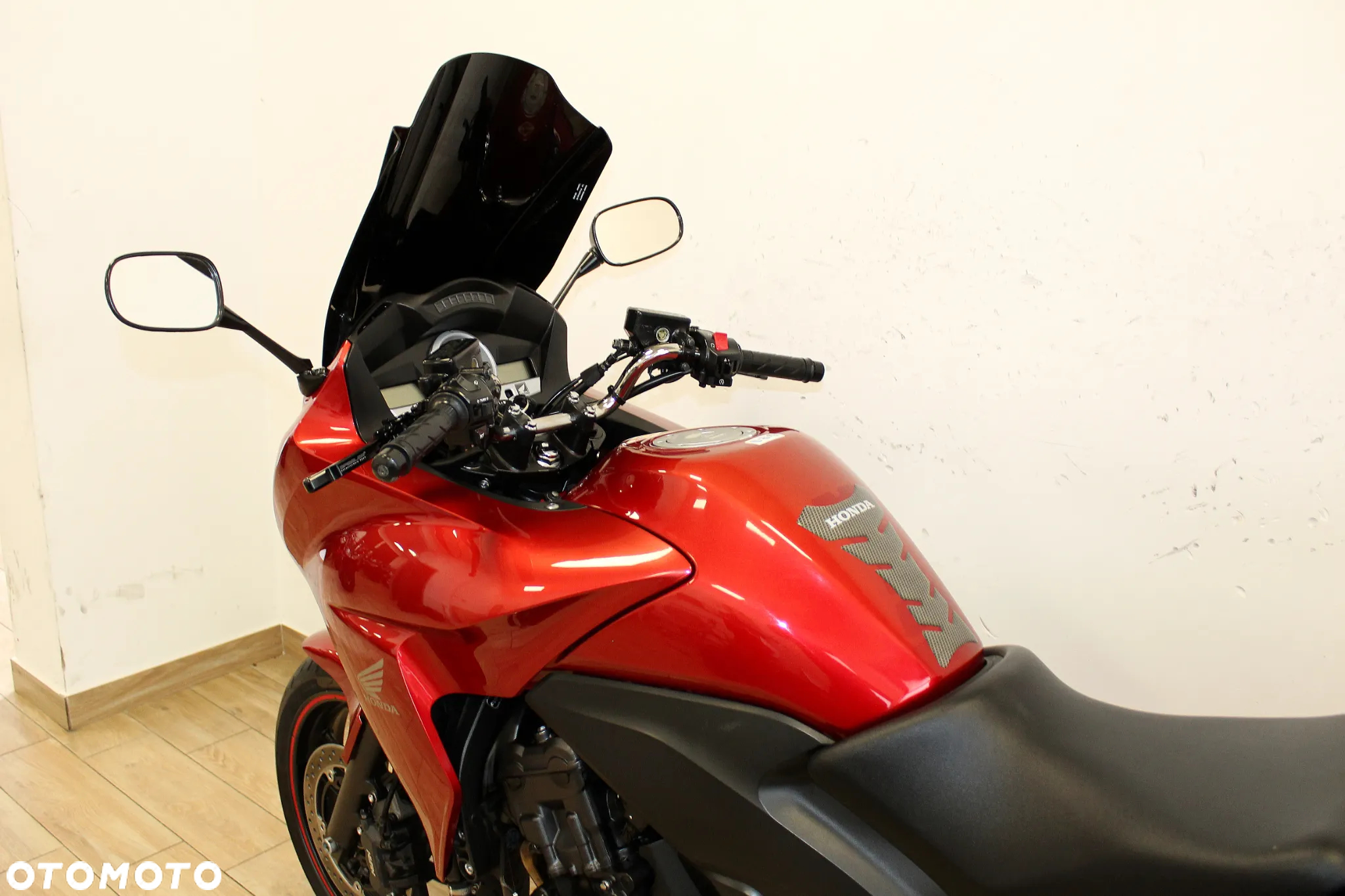 Honda CBF - 13
