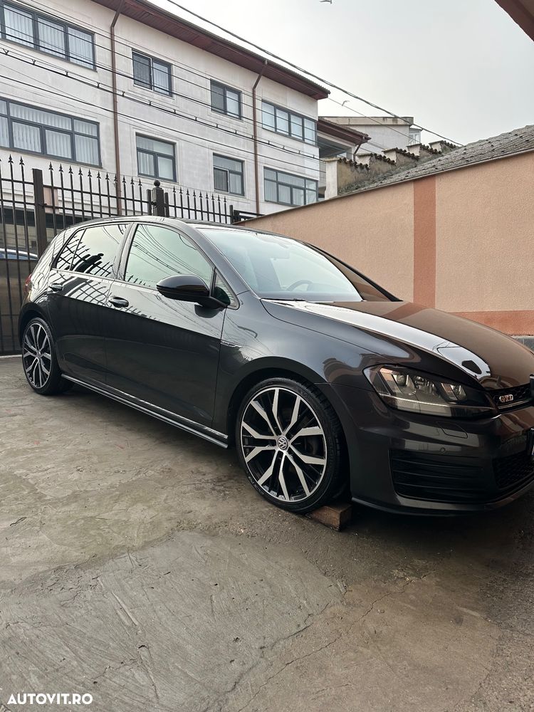 Volkswagen Golf GTD 2.0 TDI SCR DSG - 20