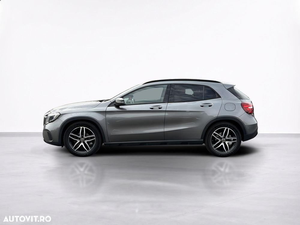 Mercedes-Benz GLA 200 d 4MATIC Aut. - 4