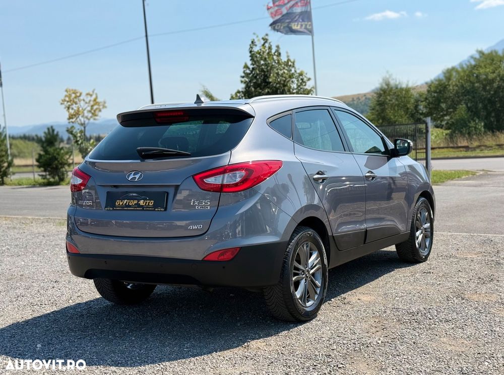 Hyundai ix35 2.0 CRDI 4WD Fifa World Cup Gold Edition - 6