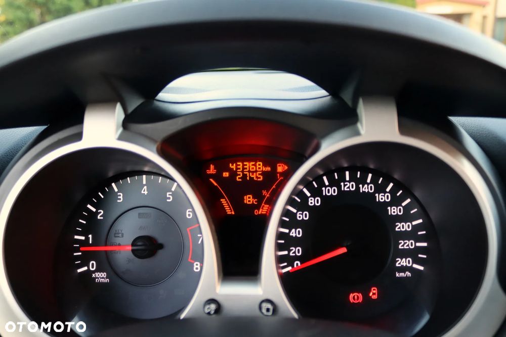 Nissan Juke 1.6 Tekna S&S - 36