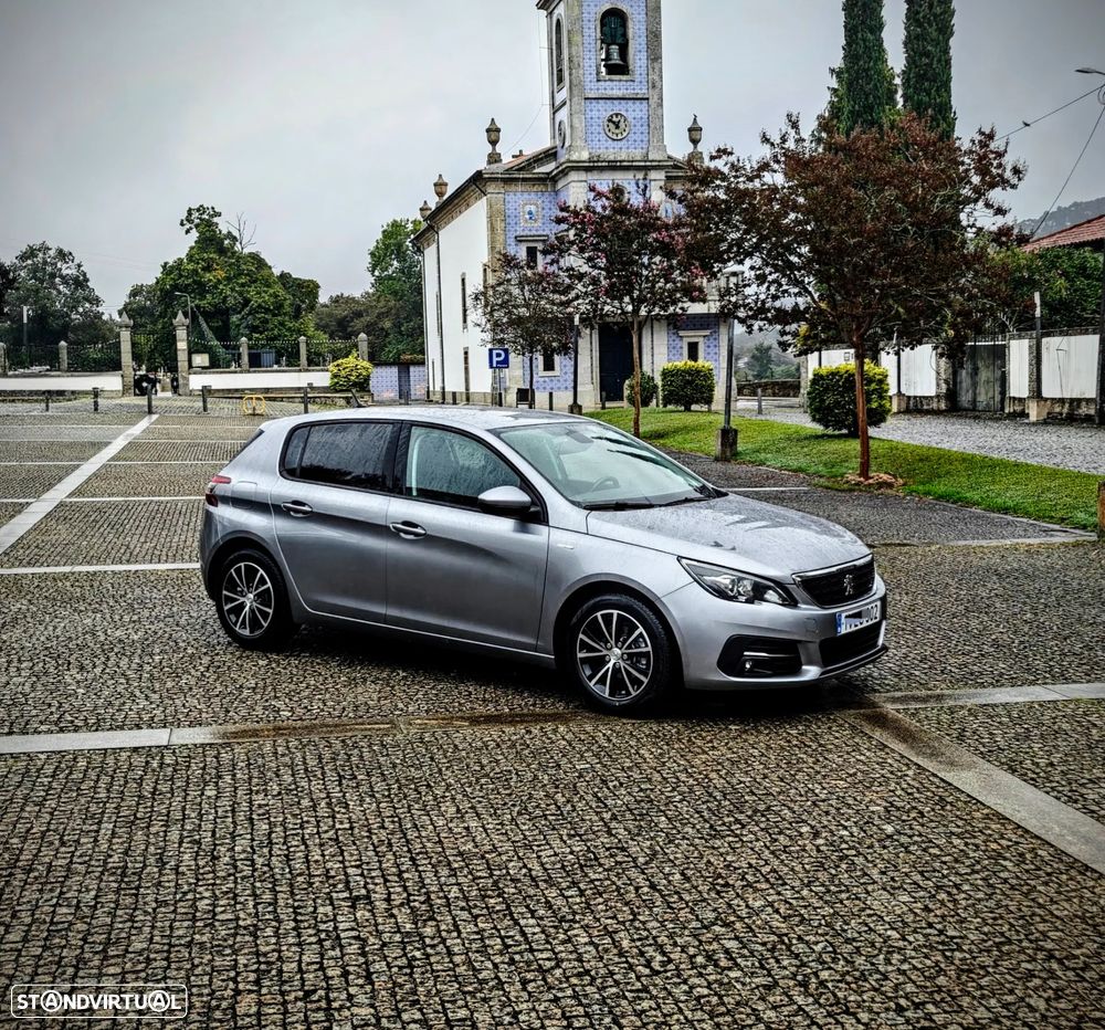 Peugeot 308 1.2 PureTech Allure Pack - 28