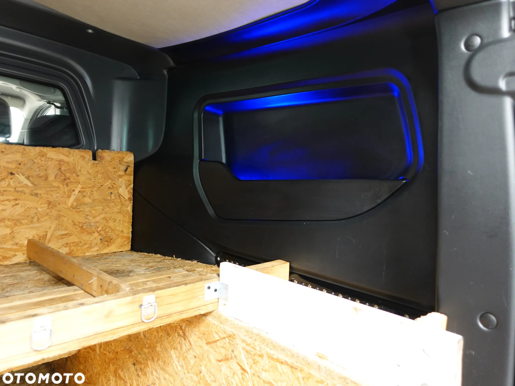 Opel Vivaro - 31