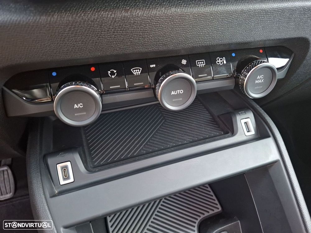 Citroën C4 1.2 PureTech Plus - 23