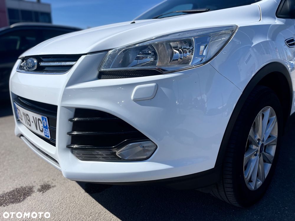 Ford Kuga 2.0 TDCi 2x4 Titanium - 7