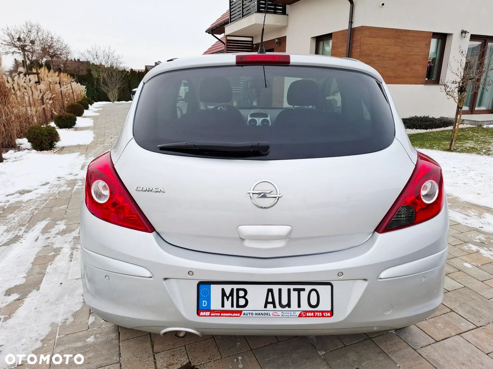 Opel Corsa 1.4 16V Satellite - 16