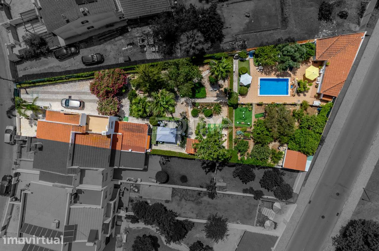 Moradia T3 Geminada com amplo Jardim, na Bela Vista - Parchal, Lagoa. - Grande imagem: 4/60