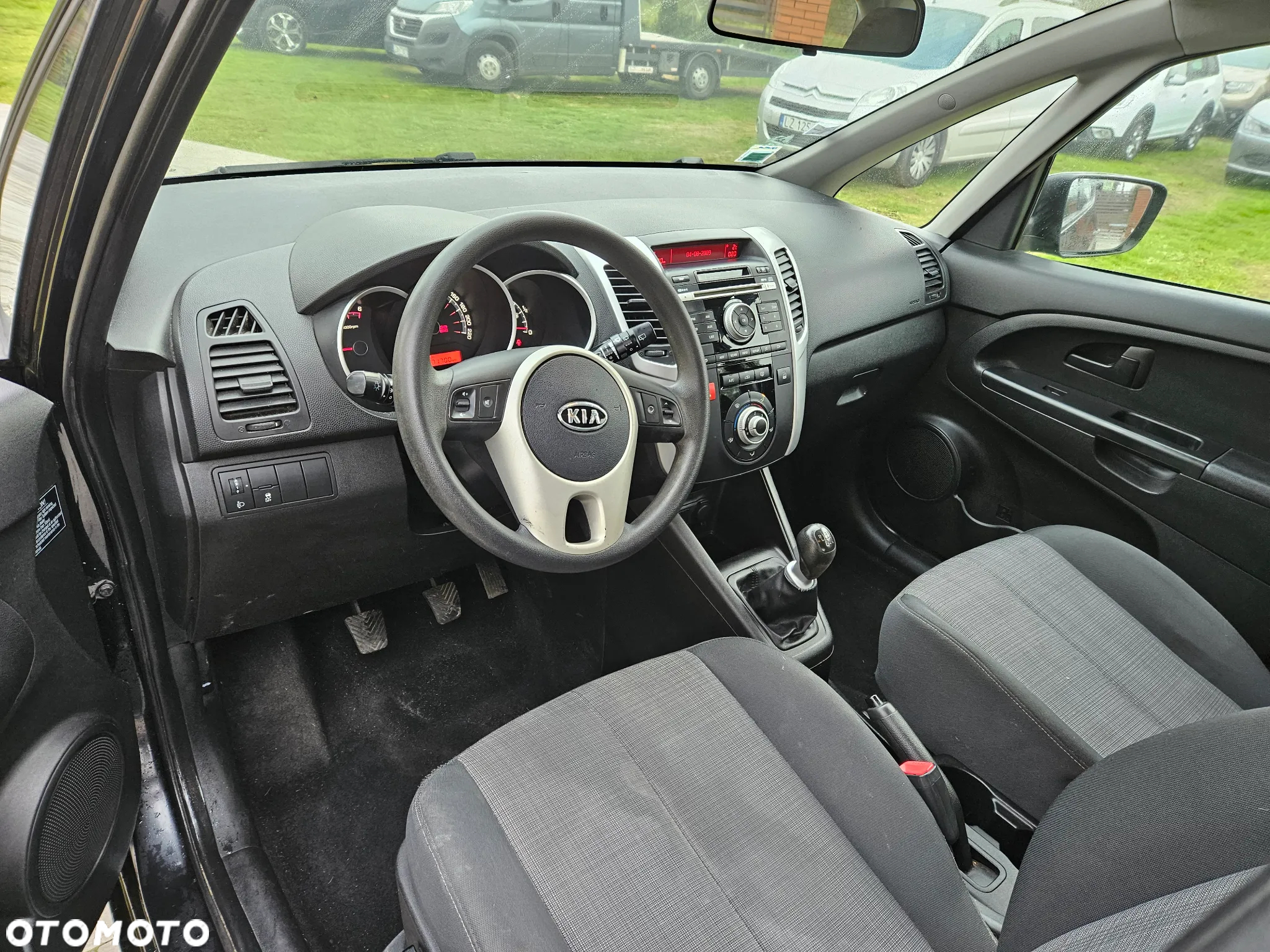 Kia Venga - 14