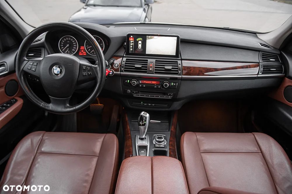 BMW X5 xDrive35i Edition Exclusive - 27