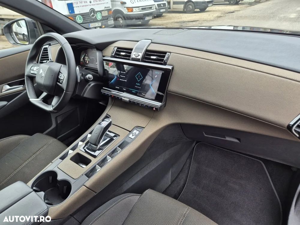 DS Automobiles DS 7 Crossback DS7 1.6 PHeV AWD 300 EAT8 OPERA - 30