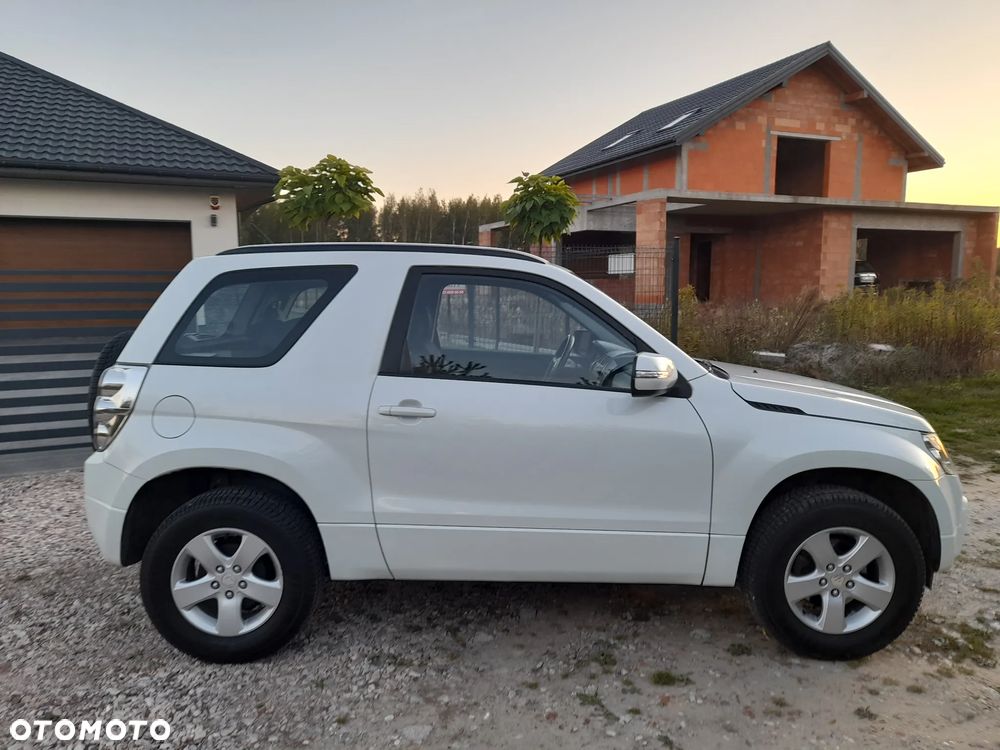 Suzuki Grand Vitara 1.6 Black&White - 14