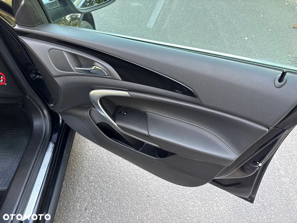 Opel Insignia - 31