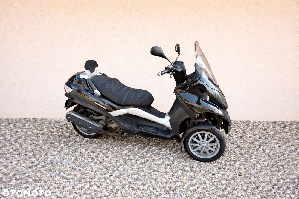 Piaggio MP-3 - 9