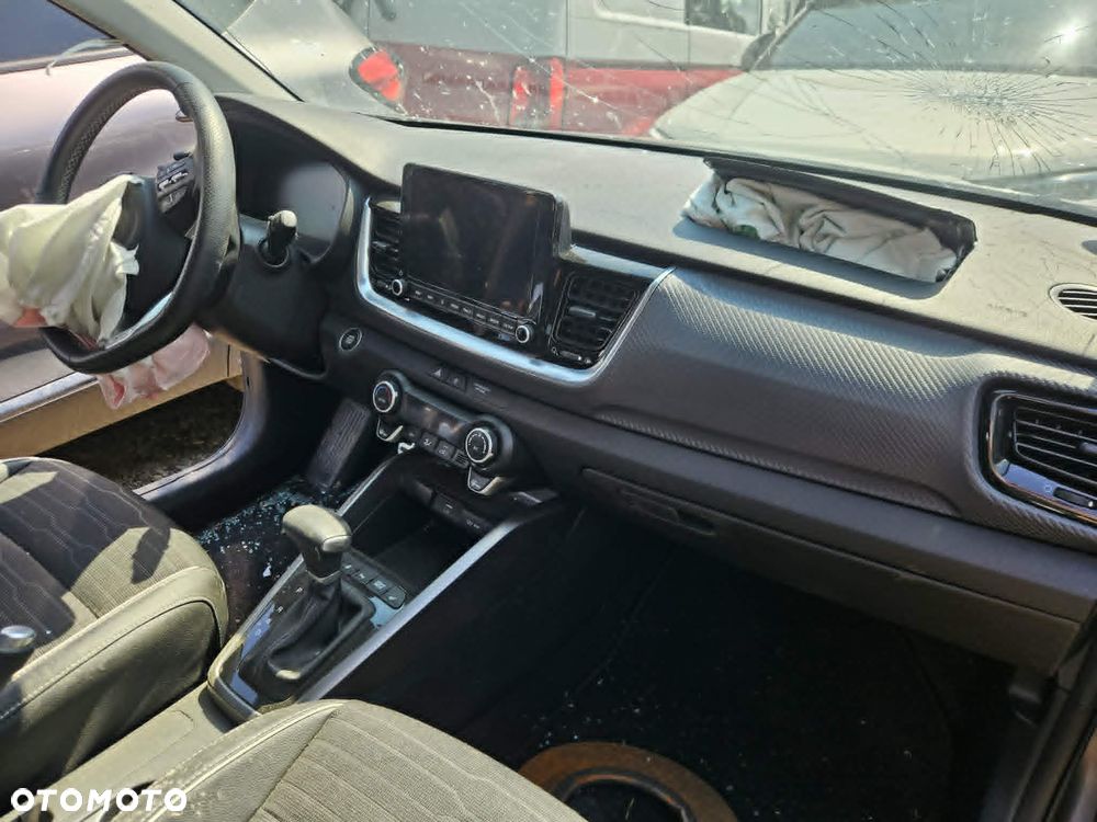 Kia Stonic 1.0 T-GDI 100 OPF DCT7 Edition 7 - 18