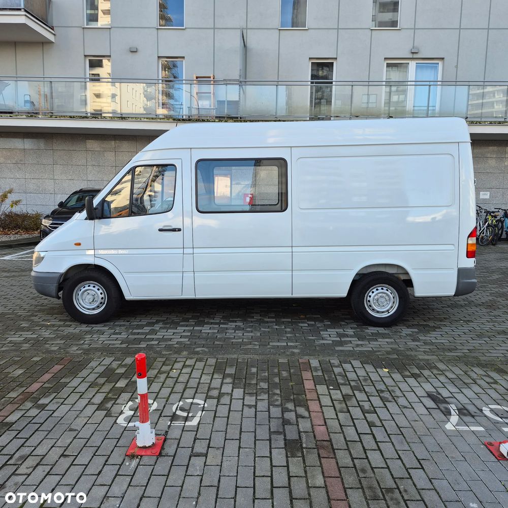 Mercedes-Benz Sprinter - 6