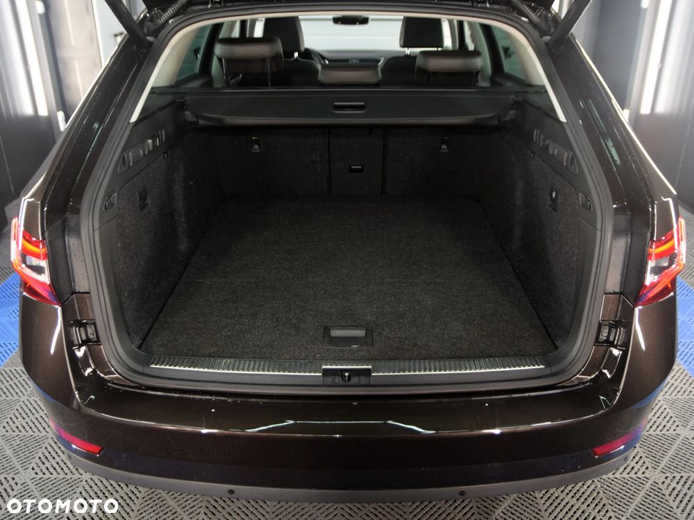 Skoda Superb 1.8 TSI L&K - 27